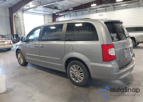 2016 Chrysler Town & Country Touring-L Anniversary Edition z USA, uszkodzony, nr VIN 2C4RC1CG4GR188695